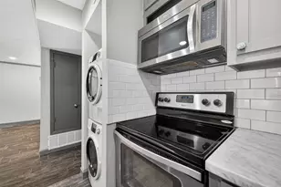 8931 Gaylord St, Houston, TX 77024 - Photo 21