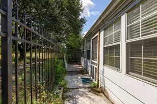 8052 Golf Green Cir, Houston, TX 77036 - Photo 29
