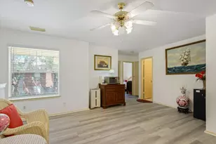 8052 Golf Green Cir, Houston, TX 77036 - Photo 19