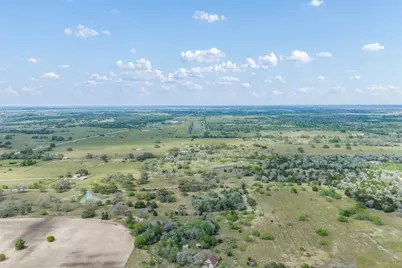 4361 US Highway 77 S, Hallettsville, TX 77964 - Photo 33
