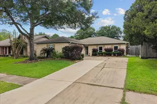 883 Silverpines Rd, Houston, TX 77062 - Photo 1