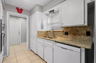 883 Silverpines Rd, Houston, TX 77062 - Photo 13