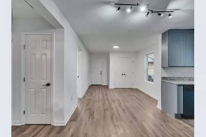 2416 Cumberland Street, Houston, TX 77023 - Photo 7