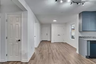 2416 Cumberland St, Houston, TX 77023 - Photo 7