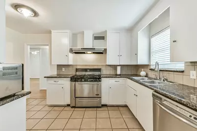 3023 Fairhope Street, Houston, TX 77025 - Photo 9