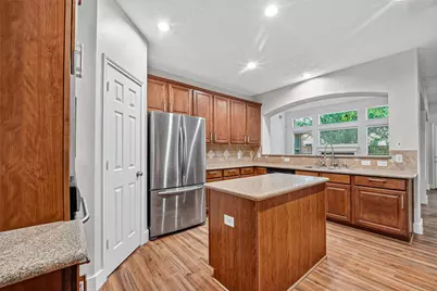 10402 Sage Dock Court, Houston, TX 77089 - Photo 15