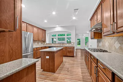 10402 Sage Dock Court, Houston, TX 77089 - Photo 13