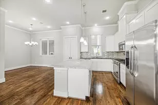 256 W 28th St, Houston, TX 77008 - Photo 13