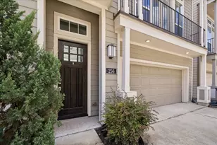 256 W 28th St, Houston, TX 77008 - Photo 3