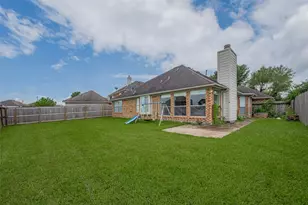 311 N Esplanade Ln, Stafford, TX 77477 - Photo 39