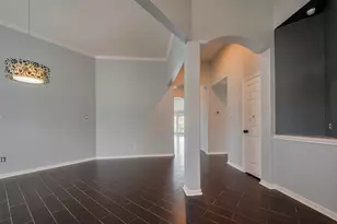 311 N Esplanade Ln, Stafford, TX 77477 - Photo 7