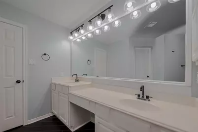 311 N Esplanade Lane, Stafford, TX 77477 - Photo 35