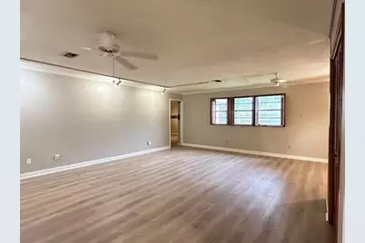 270 Ferndale Lane, Beaumont, TX 77707 - Photo 7