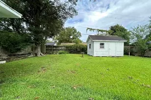 270 Ferndale Ln, Beaumont, TX 77707 - Photo 29