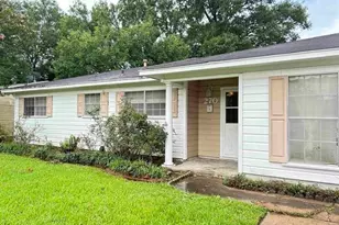 270 Ferndale Ln, Beaumont, TX 77707 - Photo 1
