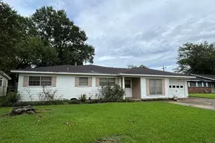 270 Ferndale Ln, Beaumont, TX 77707 - Photo 5