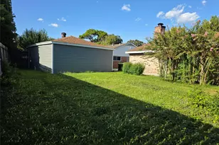 11726 N Willow Cir, Houston, TX 77071 - Photo 19