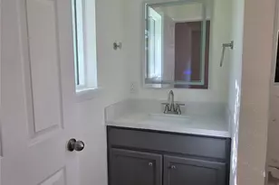 11726 N Willow Cir, Houston, TX 77071 - Photo 17