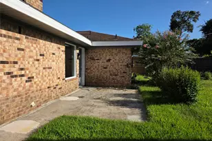 11726 N Willow Cir, Houston, TX 77071 - Photo 21