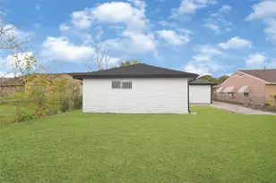 3013 Bloomfield St, Houston, TX 77051 - Photo 27