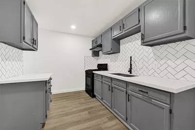 3013 Bloomfield Street, Houston, TX 77051 - Photo 9