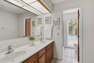 15015 Pleasant Valley Rd, Houston, TX 77062 - Photo 15