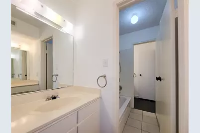 7575 Cambridge Street #2405, Houston, TX 77054 - Photo 17