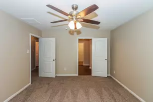 8015 Distant Harbor Rd, Cove, TX 77523 - Photo 7