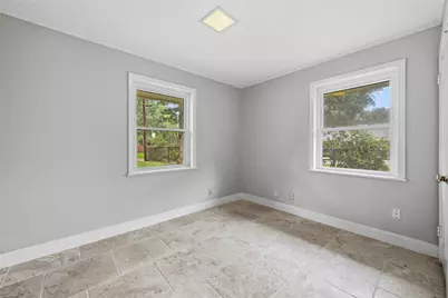 104 Merrilane Street, Baytown, TX 77520 - Photo 19