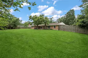104 Merrilane St, Baytown, TX 77520 - Photo 23