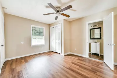 711 N 8th Ave, Texas City, TX 77590 - Photo 7