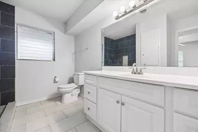 4702 Holly Street, Bellaire, TX 77401 - Photo 11