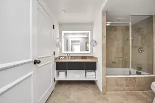 1300 Lamar St, Houston, TX 77010 - Photo 39