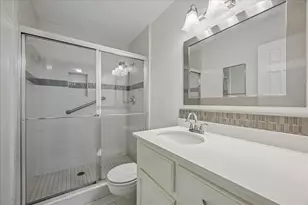 9014 Dunlap St, Houston, TX 77074 - Photo 17