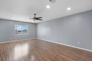 6131 Settlers Lake Cir W, Katy, TX 77449 - Photo 9