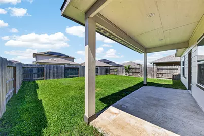 927 Cloverdale Drive, Rosharon, TX 77583 - Photo 7