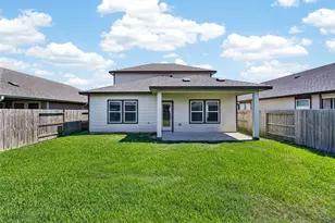 927 Cloverdale Dr, Rosharon, TX 77583 - Photo 9