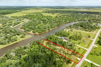 32042 Bayou Bend, Richwood, TX 77515 - Photo 5