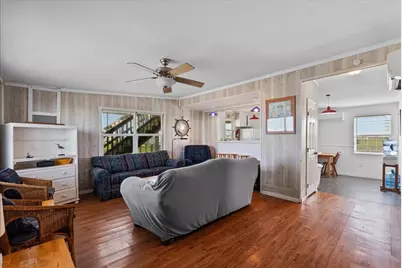 227 Detenbeck Avenue, Surfside Beach, TX 77541 - Photo 9