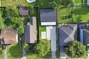 321 Reid St, Houston, TX 77022 - Photo 43