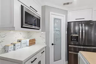 321 Reid St, Houston, TX 77022 - Photo 15