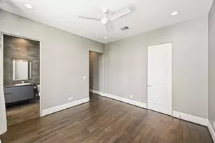 11119 Savannah Oaks Ln, Houston, TX 77043 - Photo 19
