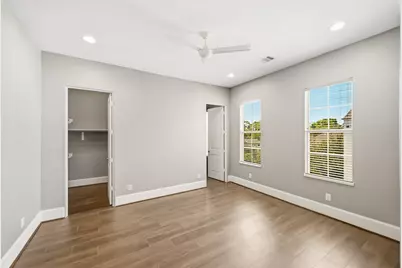 11119 Savannah Oaks Lane, Houston, TX 77043 - Photo 37