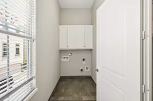 11119 Savannah Oaks Ln, Houston, TX 77043 - Photo 19