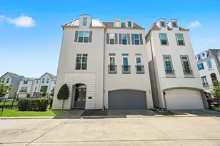 11119 Savannah Oaks Ln, Houston, TX 77043 - Photo 1