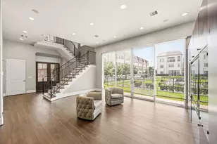 11119 Savannah Oaks Ln, Houston, TX 77043 - Photo 11
