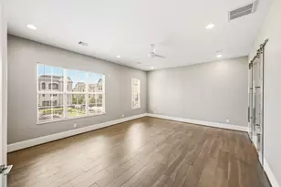 11119 Savannah Oaks Ln, Houston, TX 77043 - Photo 21