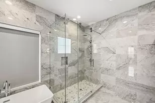 11119 Savannah Oaks Ln, Houston, TX 77043 - Photo 29