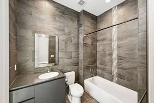 11119 Savannah Oaks Ln, Houston, TX 77043 - Photo 23