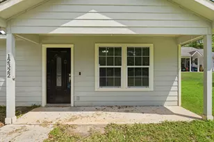 12322 Royal Lake Dr, Conroe, TX 77303 - Photo 9